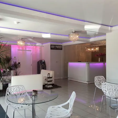 Hollywood Vip Hotel-3